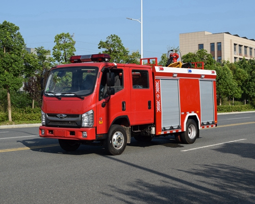 福田2.5吨小型消防车